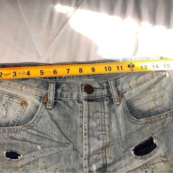 One Teaspoon Outlaws Blue Distressed Jean Shorts, dirty look intentional NWOT - Picture 4 of 5